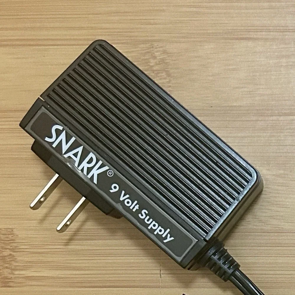 Snark SA-1 AC Adapter 9 Volt Supply Powers Up To 15 Guitar Effects Pedals